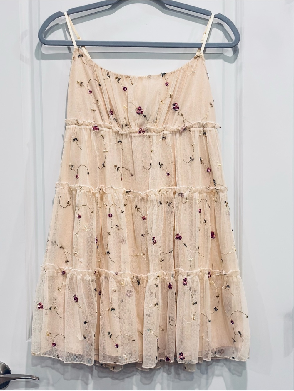 Trixxi Cream Babydoll Delicate Floral Embroidered Slip Dress - Small
